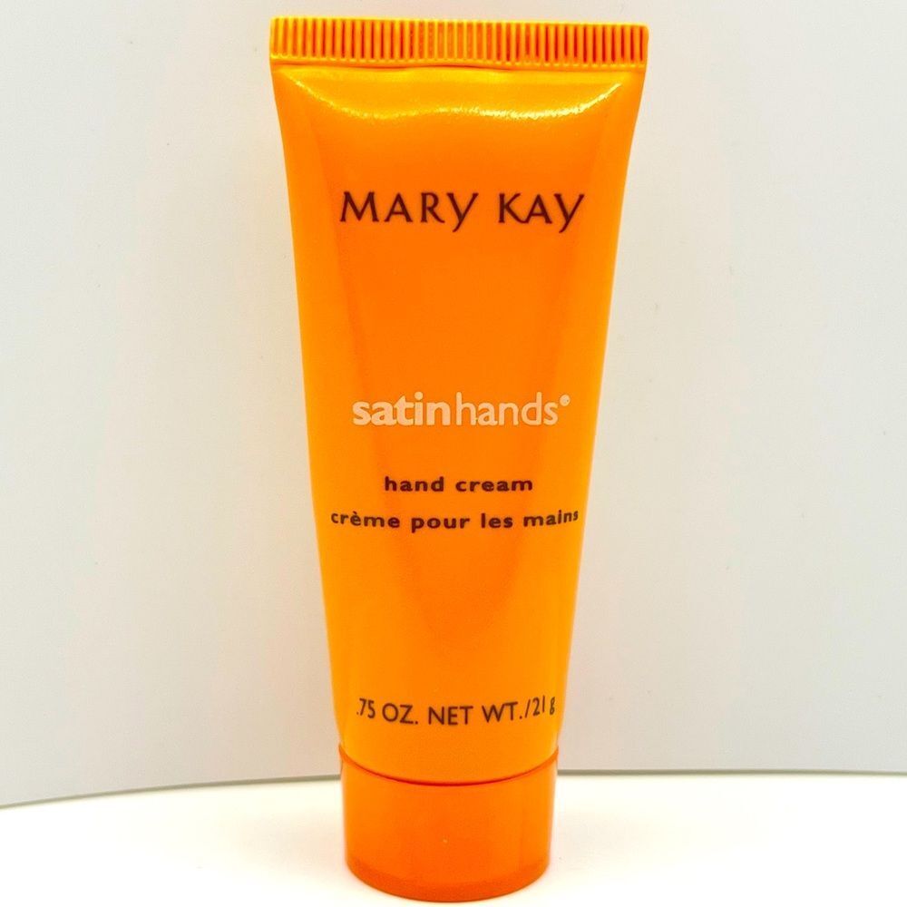 $5 🌸 Extra Emollient Night Cream ~ Mary Kay ~ NEW